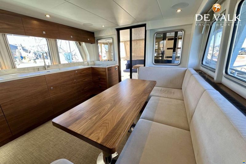 Steeler Yachts Explorer 50 Pilothouse