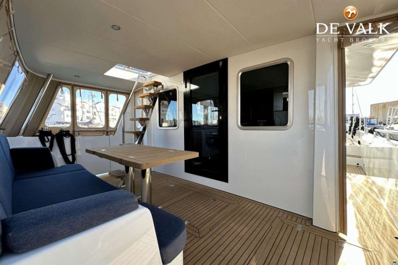 Steeler Yachts Explorer 50 Pilothouse