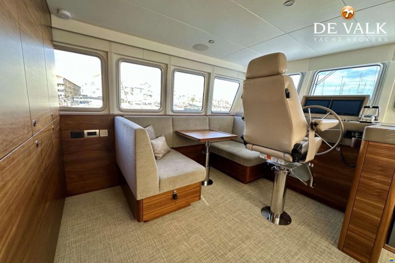Steeler Yachts Explorer 50 Pilothouse