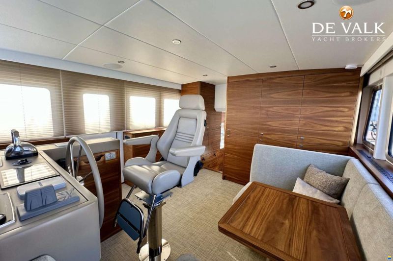 Steeler Yachts Explorer 50 Pilothouse