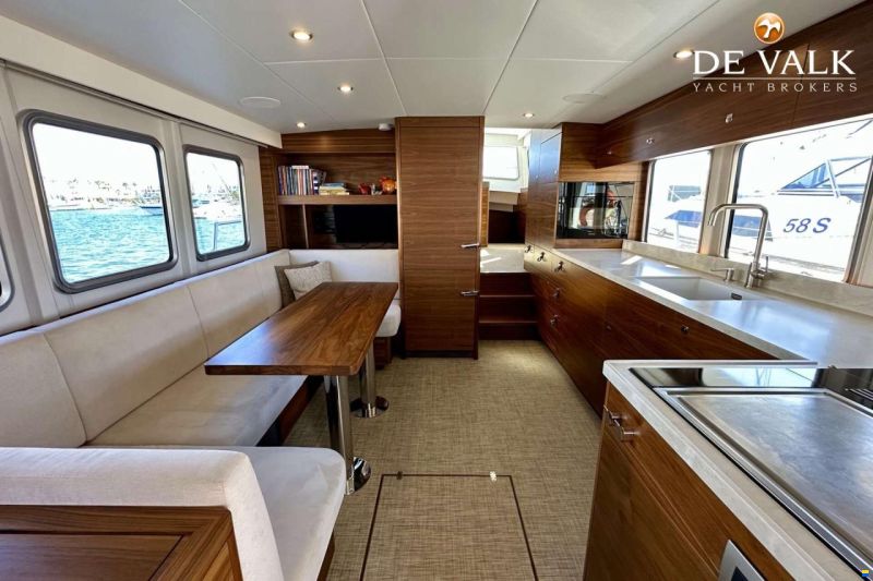 Steeler Yachts Explorer 50 Pilothouse