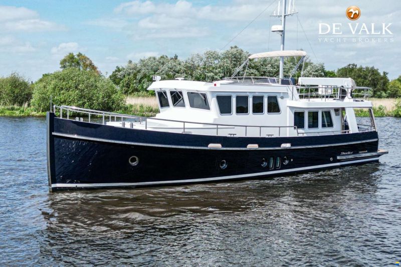 Steeler Yachts Explorer 50 Pilothouse