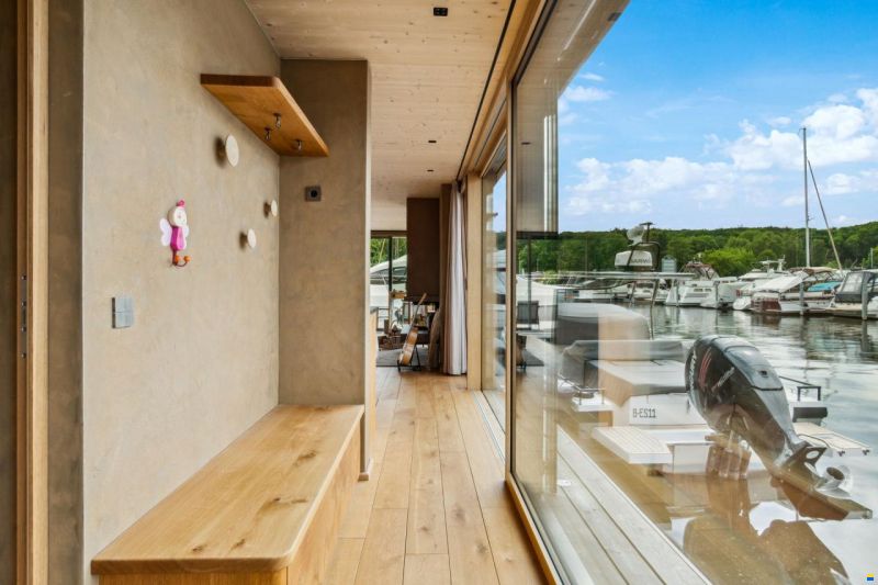 Die Wohnschiff Manufaktur Waterloft "Oha