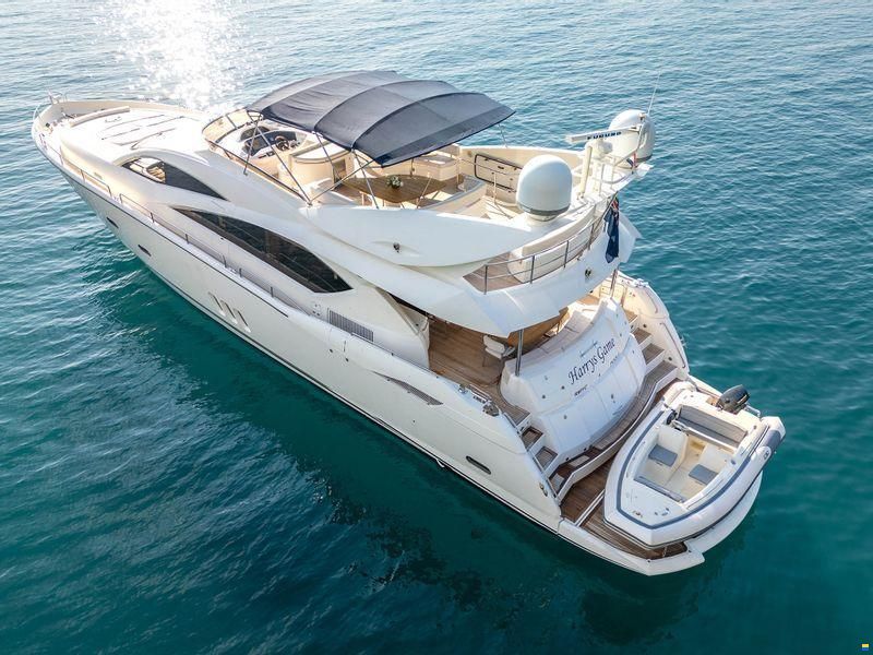 Sunseeker 82 Yacht