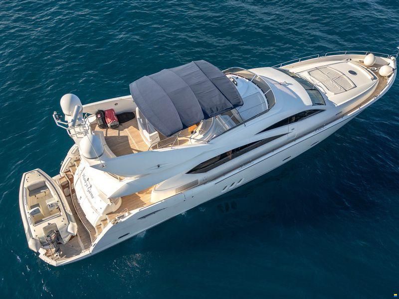 Sunseeker 82 Yacht