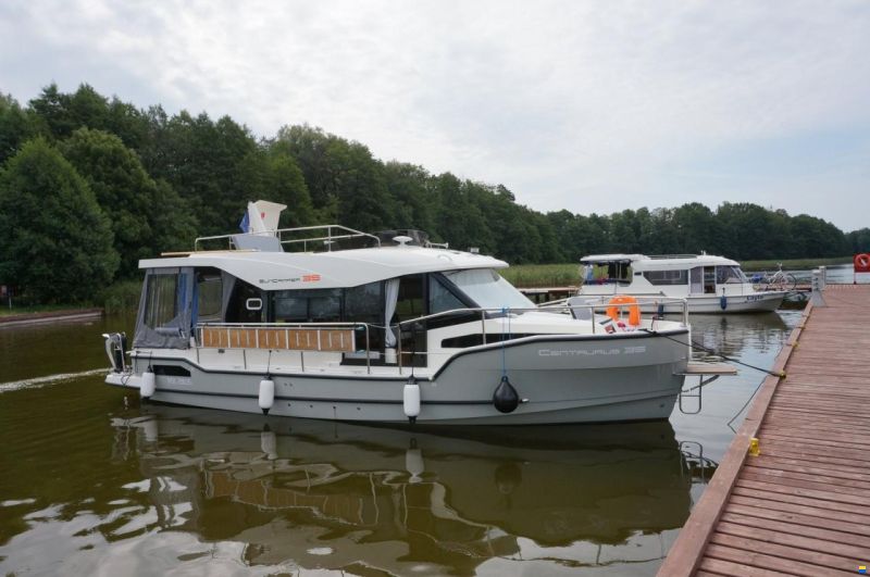 Balt SunCamper 35 Flybridge