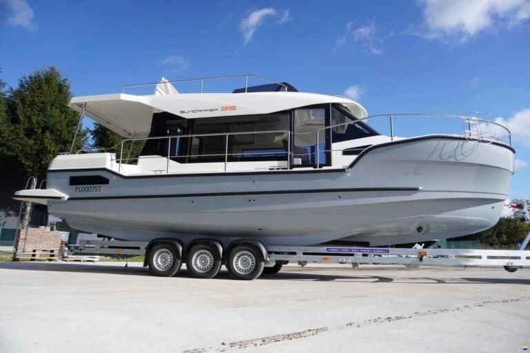 Balt SunCamper 35 Flybridge
