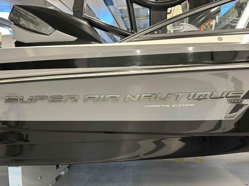 Nautique Super Air 210