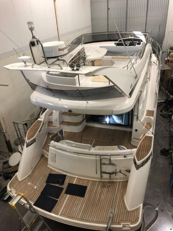 Galeon 440 Fly