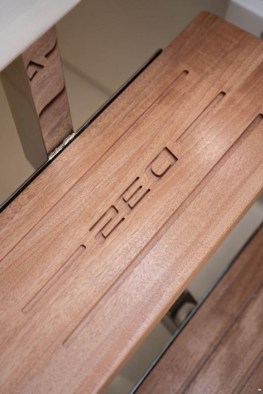 De Antonio D32