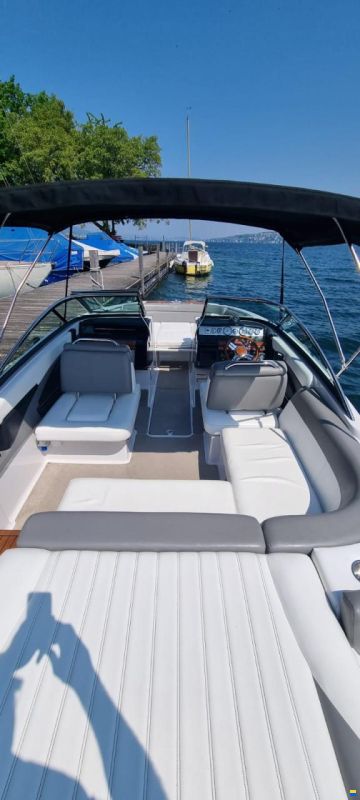 Four Winns 222 SL