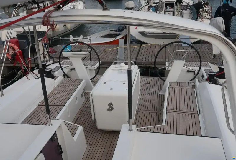 Beneteau Oceanis 51.1