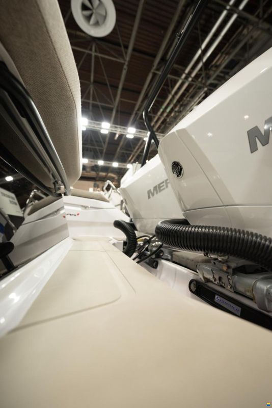 Axopar 29 Cross Cabin