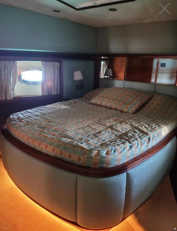 Majesty Yachts Majesty 66 Flybridge