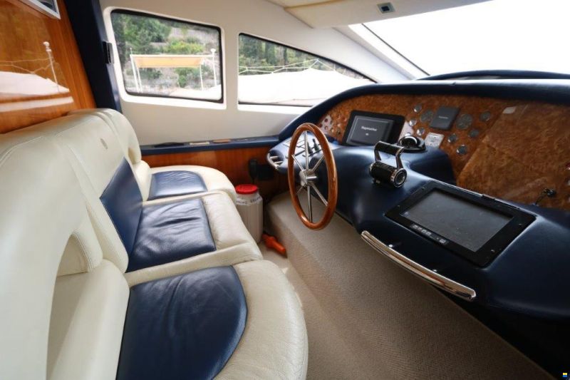Azimut 80