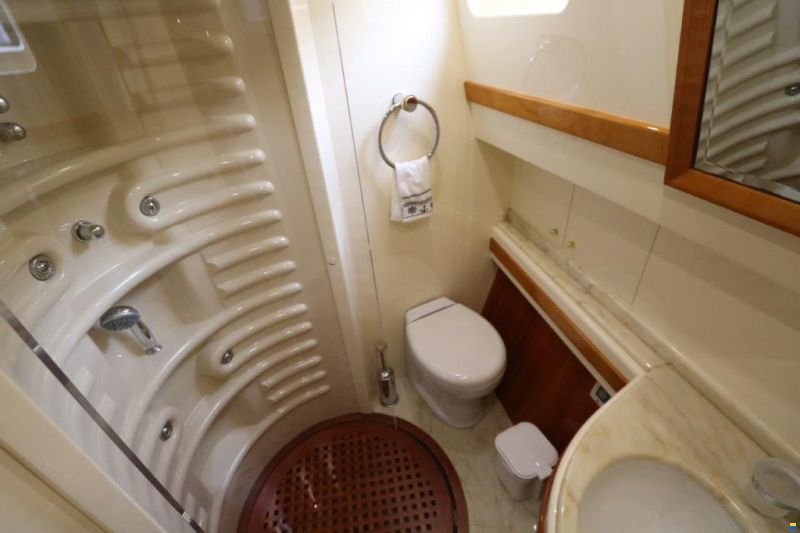 Azimut 80