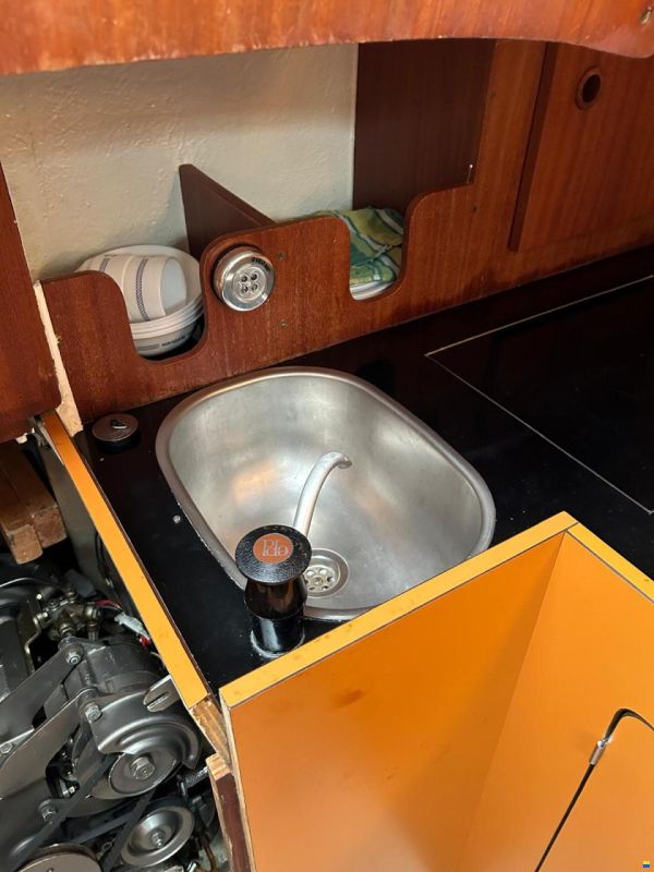 Jeanneau Aquila 28