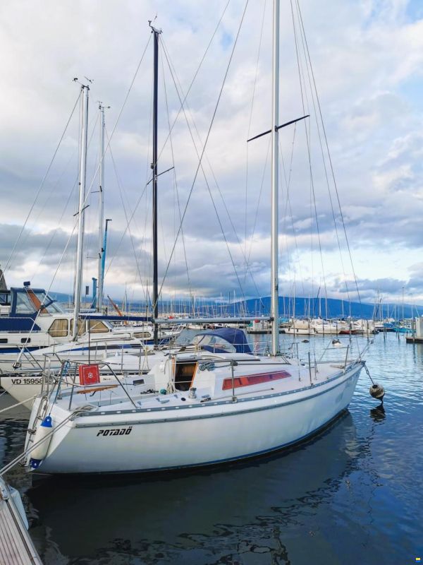 Jeanneau Aquila 28