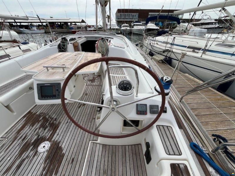 Beneteau Oceanis 43