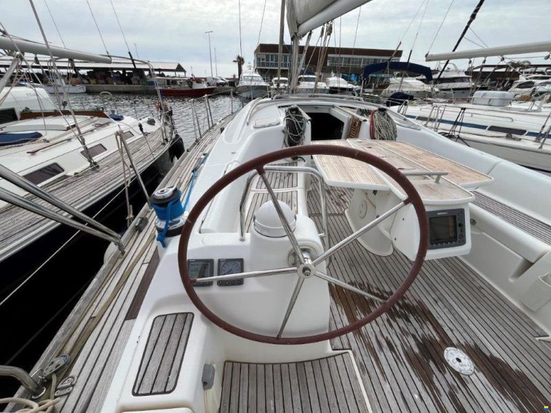 Beneteau Oceanis 43