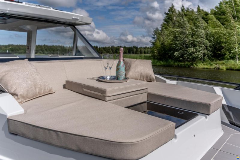 Quarken 35 Sport Tourer