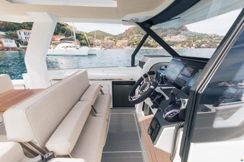 Quarken 35 Sport Tourer