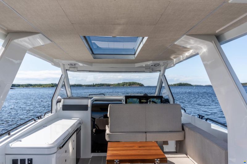 Quarken 35 Sport Tourer