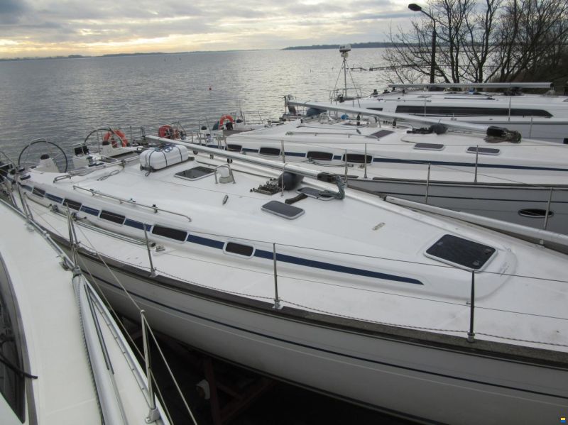 Bavaria 44