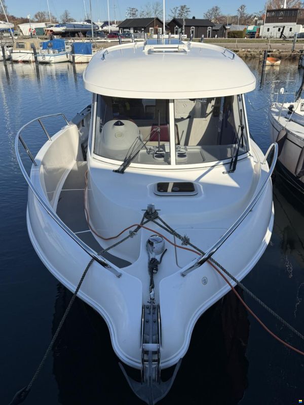 Arvor 250as