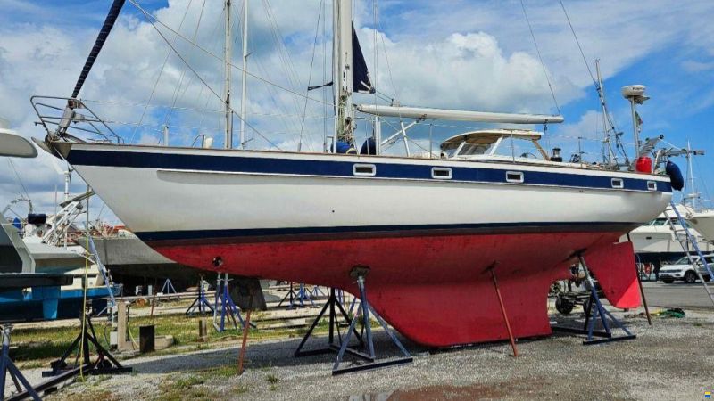 Hallberg-Rassy H.R. 42