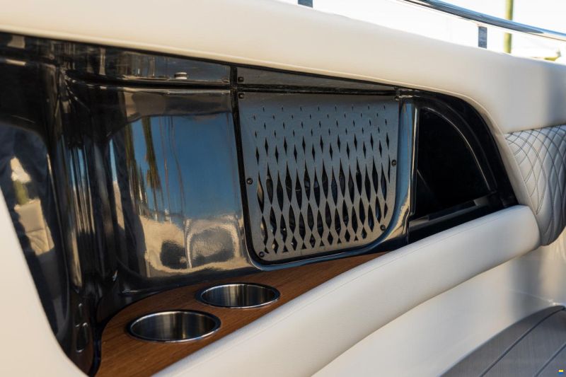 Sea Ray Sundancer (DA) 370