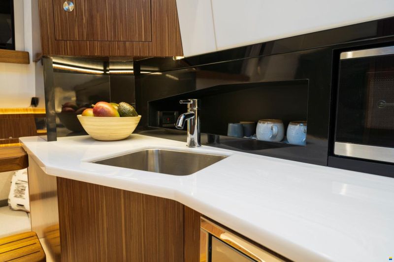 Sea Ray Sundancer (DA) 370