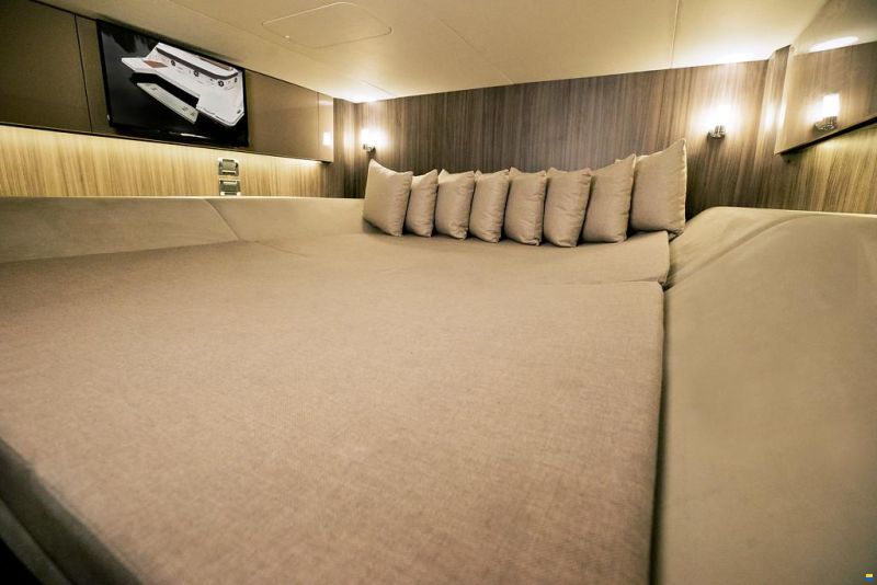 Sea Ray SLX 400 ENTERTAINER (NEU auf Bestellung)