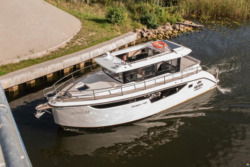 Nikhen Aquasun 34 AftCab "Long Platform"