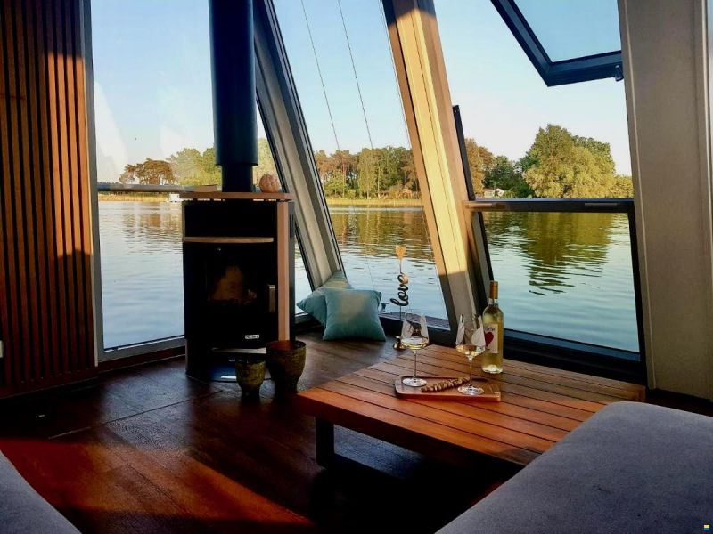 Exklusive 55m² Wohnung auf dem Wasser