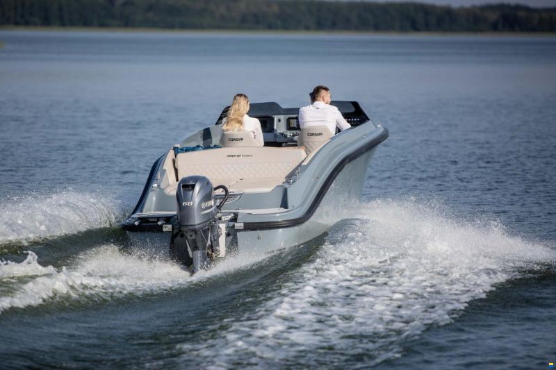 Corsiva 607 Runabout