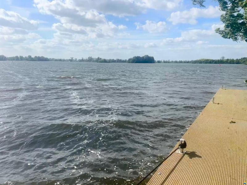 Liegeplatz GFK Steg (neu) f&uuml;r Kaj&uuml;tboot