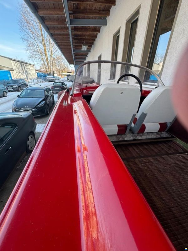 Hille Delphin 350