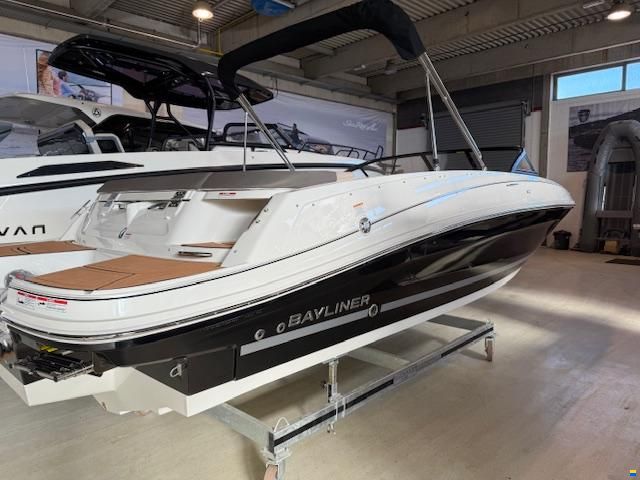 Bayliner VR6 Bowrider 175PS V6