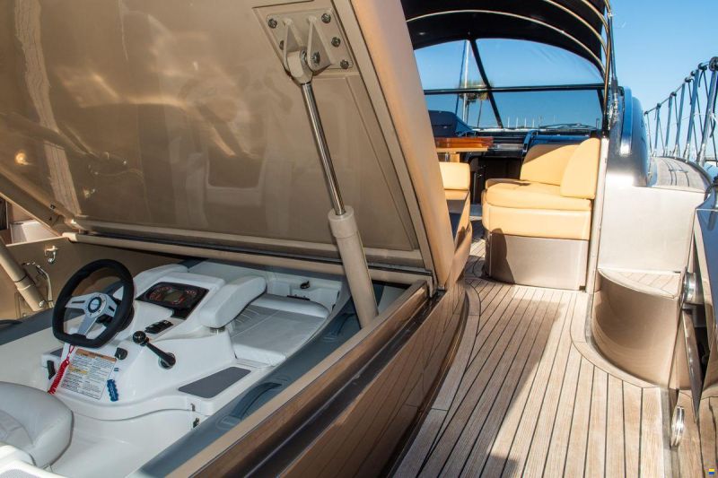 Riva le 52