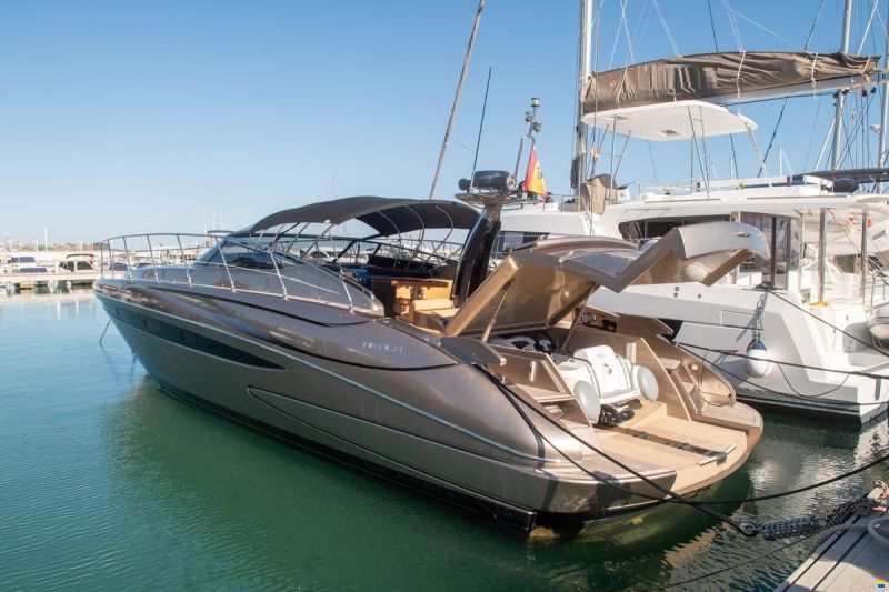 Riva le 52