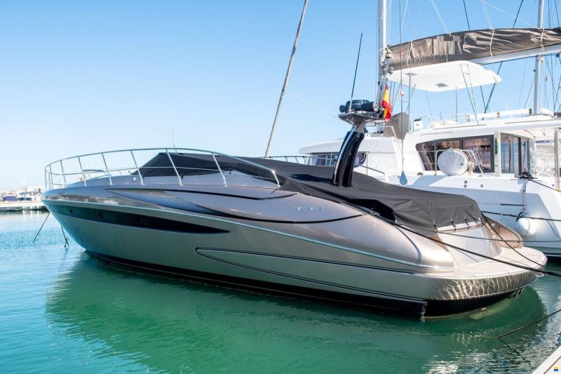 Riva le 52
