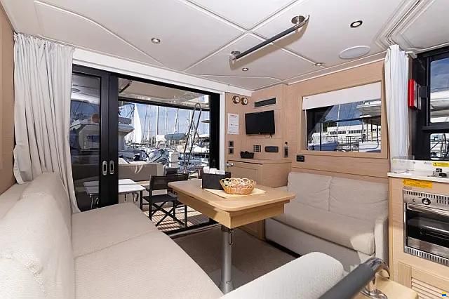 Beneteau Swift Trawler 47