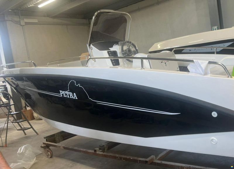 Trimarchi Petra New/Nuovo