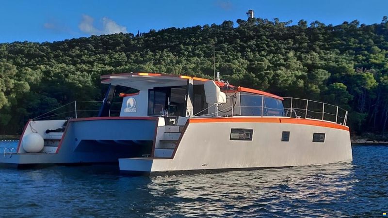 Luna Catamarans Luna 47 Power
