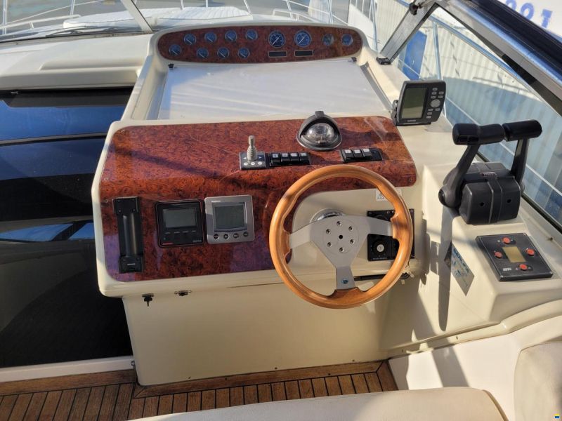 Sealine S34