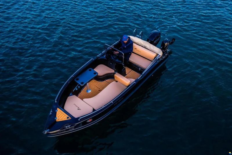 Nireus 490 Konsole