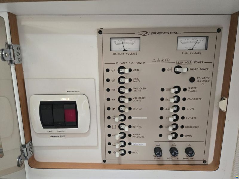 Regal COMMODORE 2760