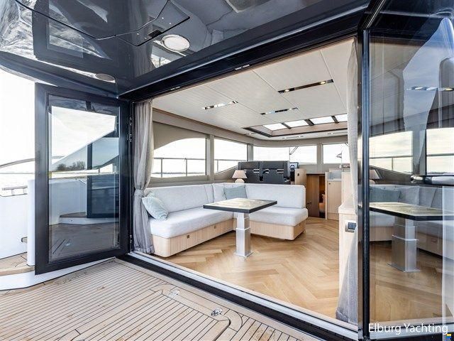 Voyager 50