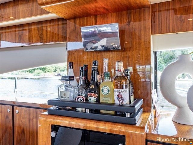 Fairline Squadron 70